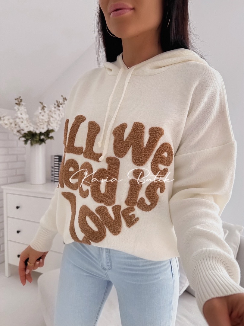 Bluza Sweterkowa All We Need Is Love Śmietankowa - polecana również dla kobiet w ciąży - Fame Fashion zdjęcie 1